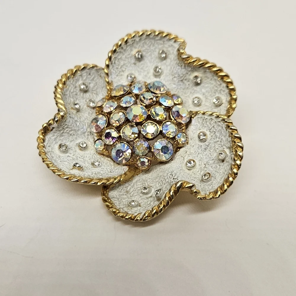 Flower Design Brooch Pin Auroro Borealis AB Crystals Rhinestones Enamel Gold